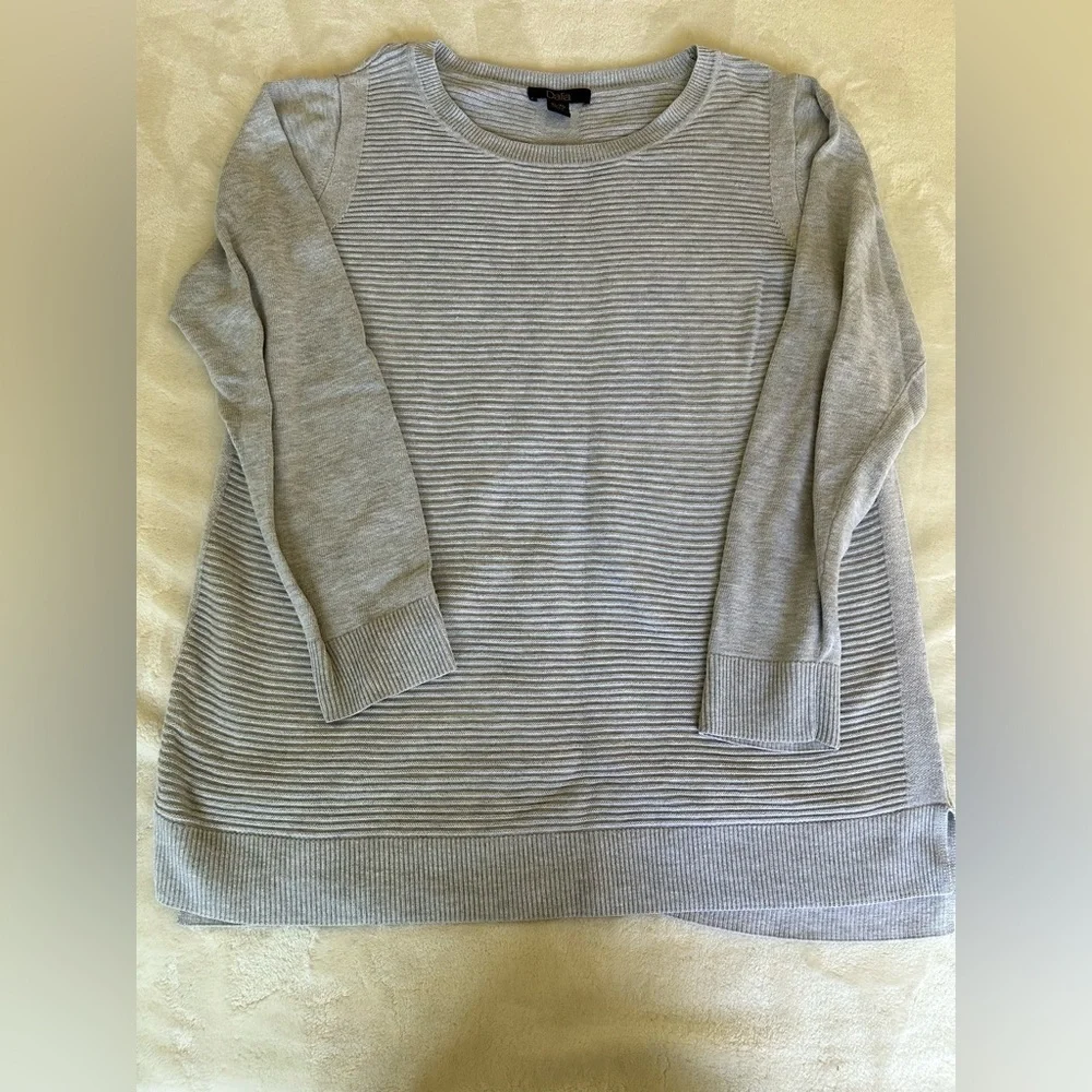 Gray Ribbed Sweater - Picture 1 of 3